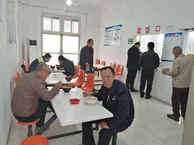 1576566972726780.jpg 各基層單位:飯菜質(zhì)量顯著提高.jpg