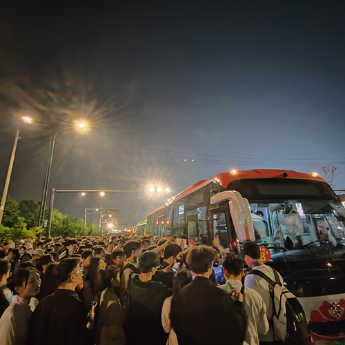 洛陽公交:圓滿完成“天外來物”演唱會運(yùn)輸保障任務(wù)04